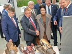 Представители трёх региональных парламентов посетили Музей геологии, нефти и газа